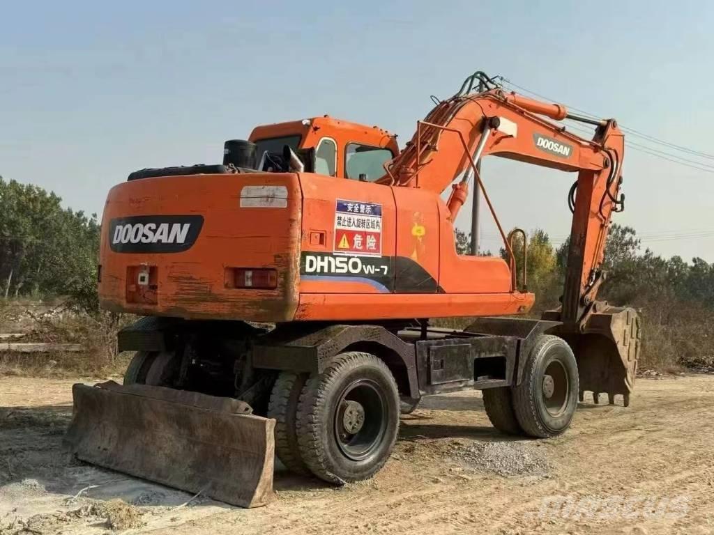 Doosan DH150W Wheeled excavators
