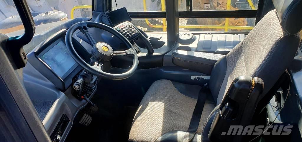 Bell B 40 D Articulated Haulers