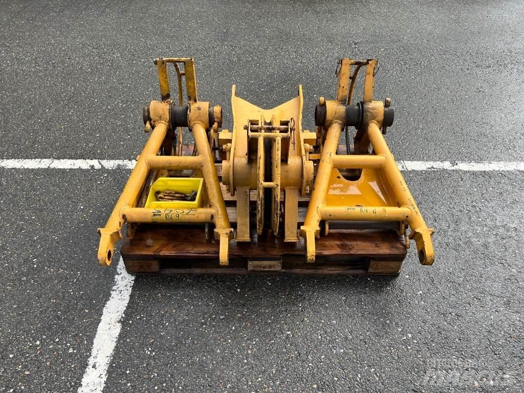 Kobelco 7045 - Runners Crane spares & accessories