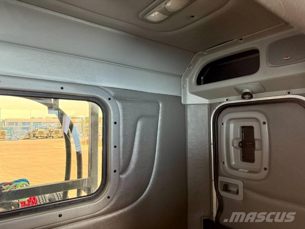 Peterbilt 389 Truck Tractor Units