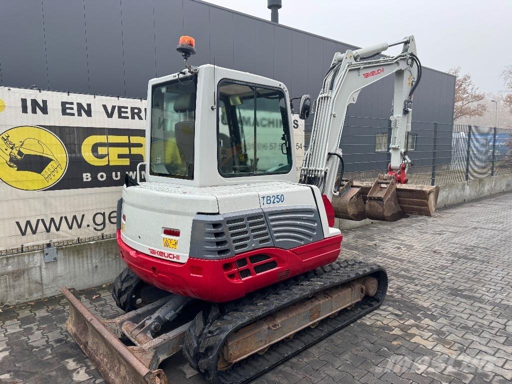 Takeuchi TB 250 Mini excavators < 7t