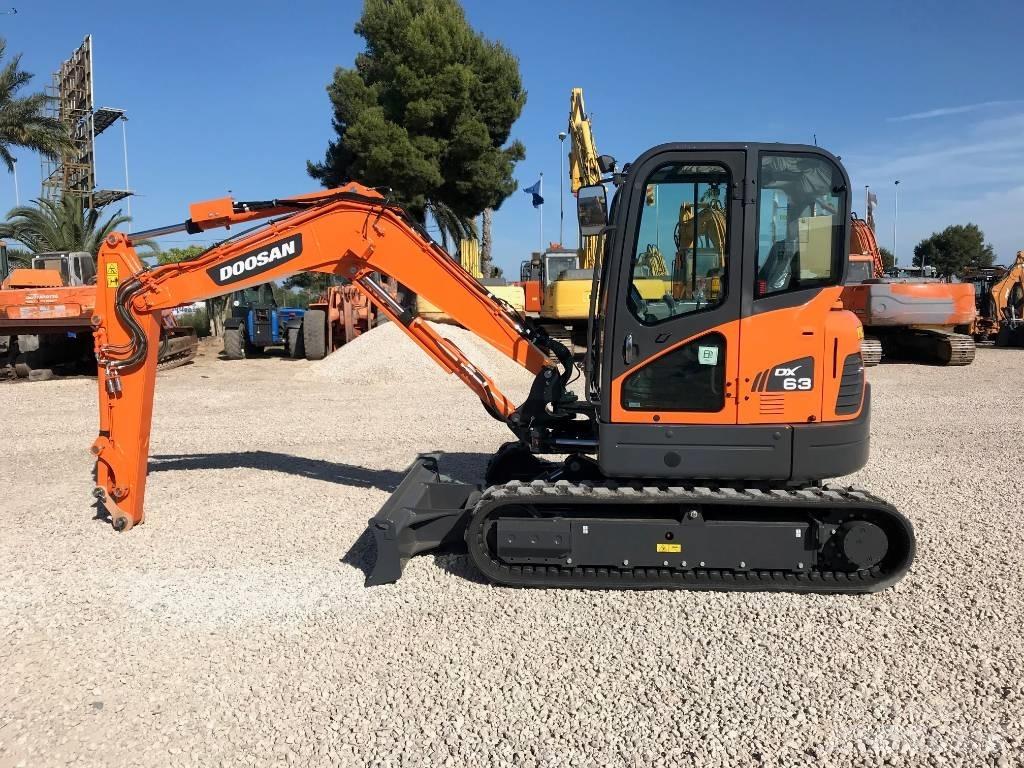 Doosan DX 63-3 Mini excavators < 7t