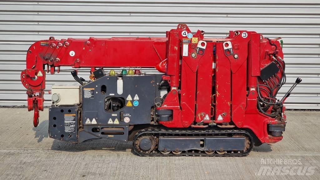 Unic URW-295 Mini cranes
