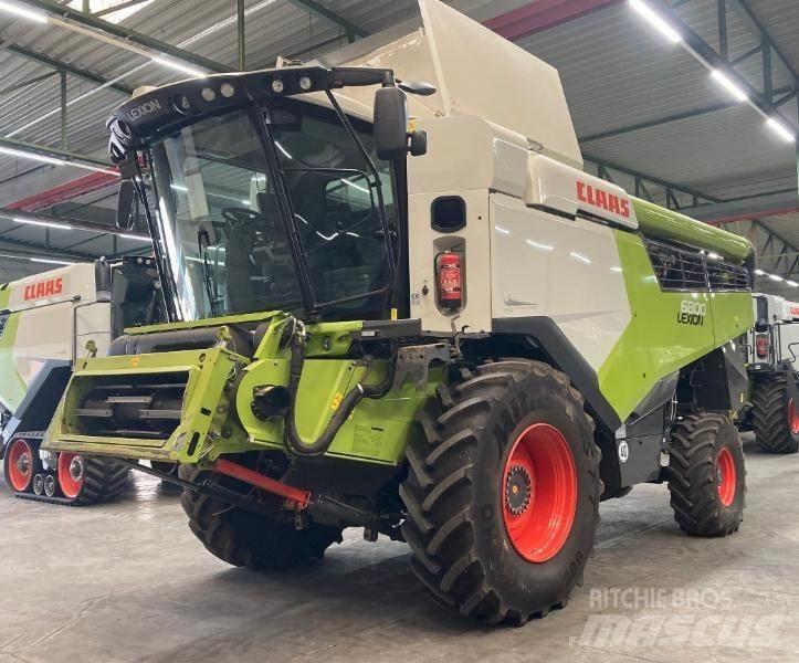 CLAAS LEXION 6800 Combine harvesters