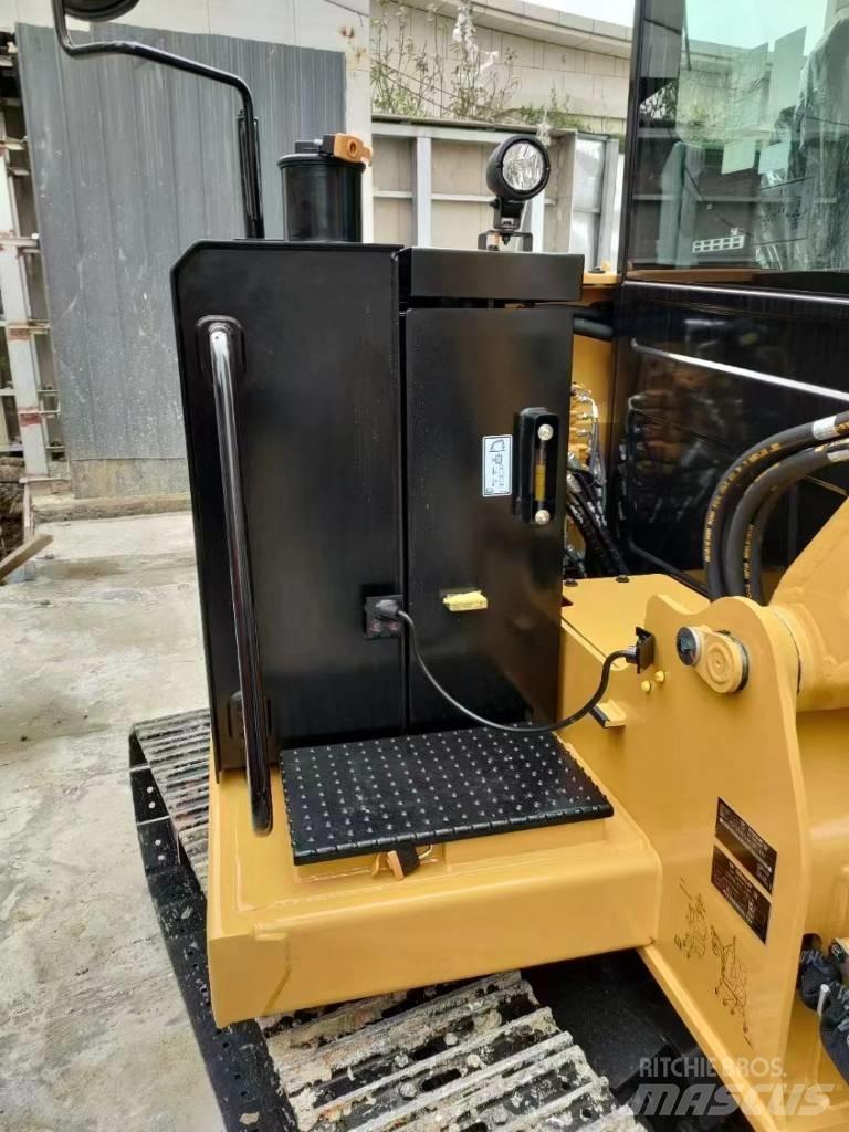 CAT 305.5 Mini excavators < 7t