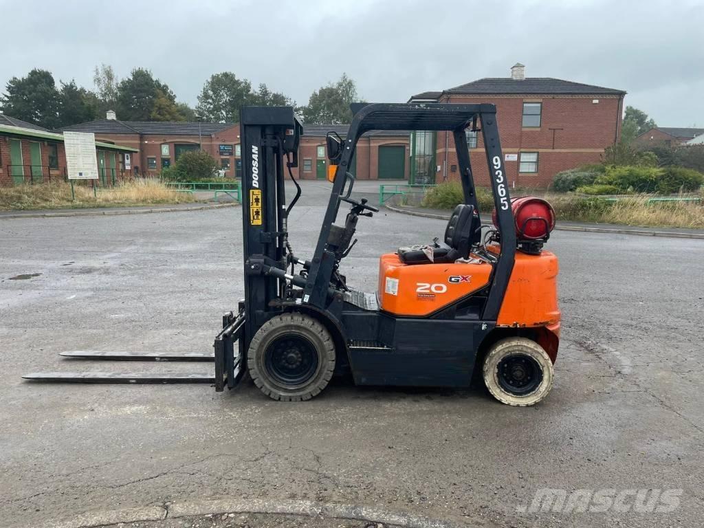 Doosan G 20 LPG trucks