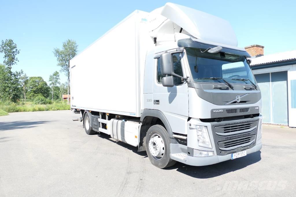 Volvo FM330 4x2 Temperature controlled trucks