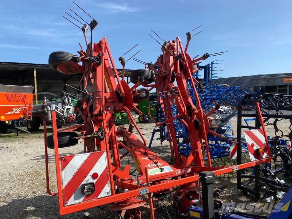 Kuhn GF8702 Rakes and tedders