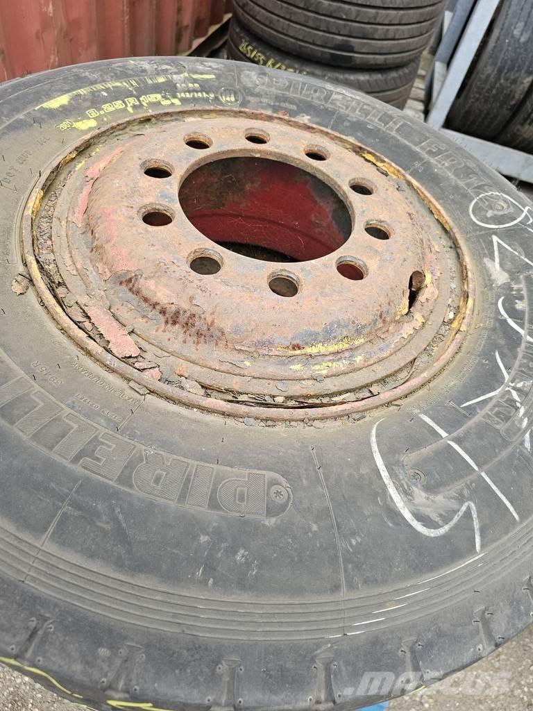 Pirelli 825X15 Other components