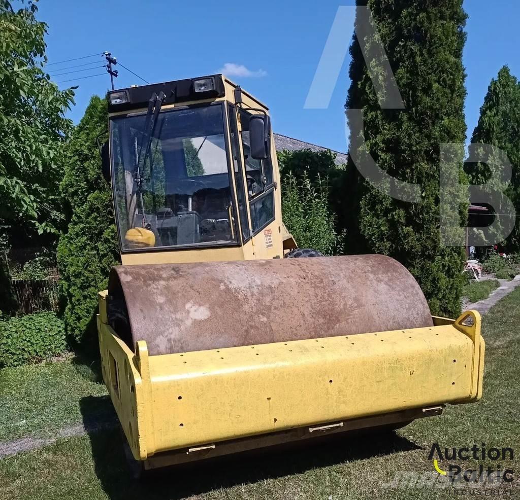 Bomag BW 211 D Single drum rollers