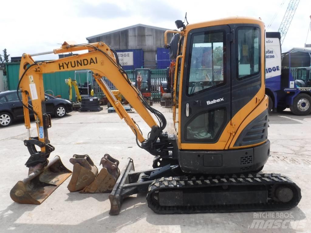 Hyundai Robex 27 Z-9 Mini excavators < 7t