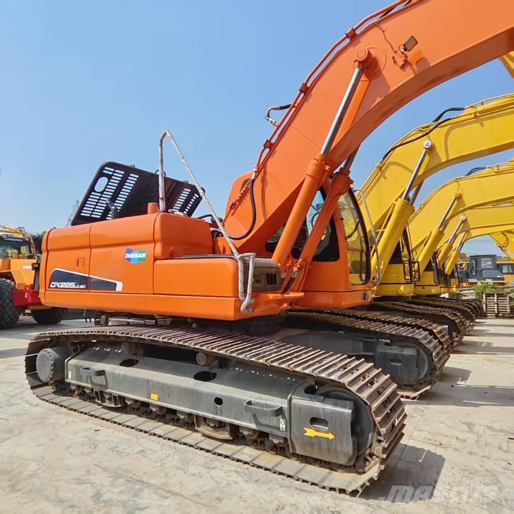 Doosan DX225LC-9C Crawler excavators
