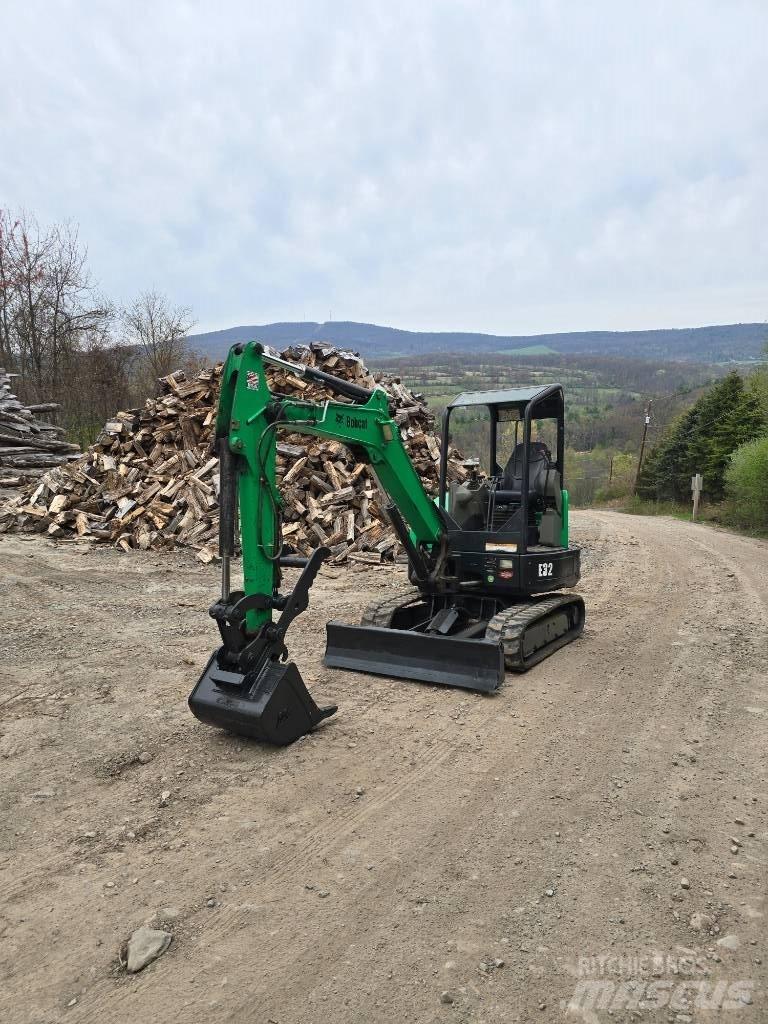 Bobcat E 32 Mini excavators < 7t