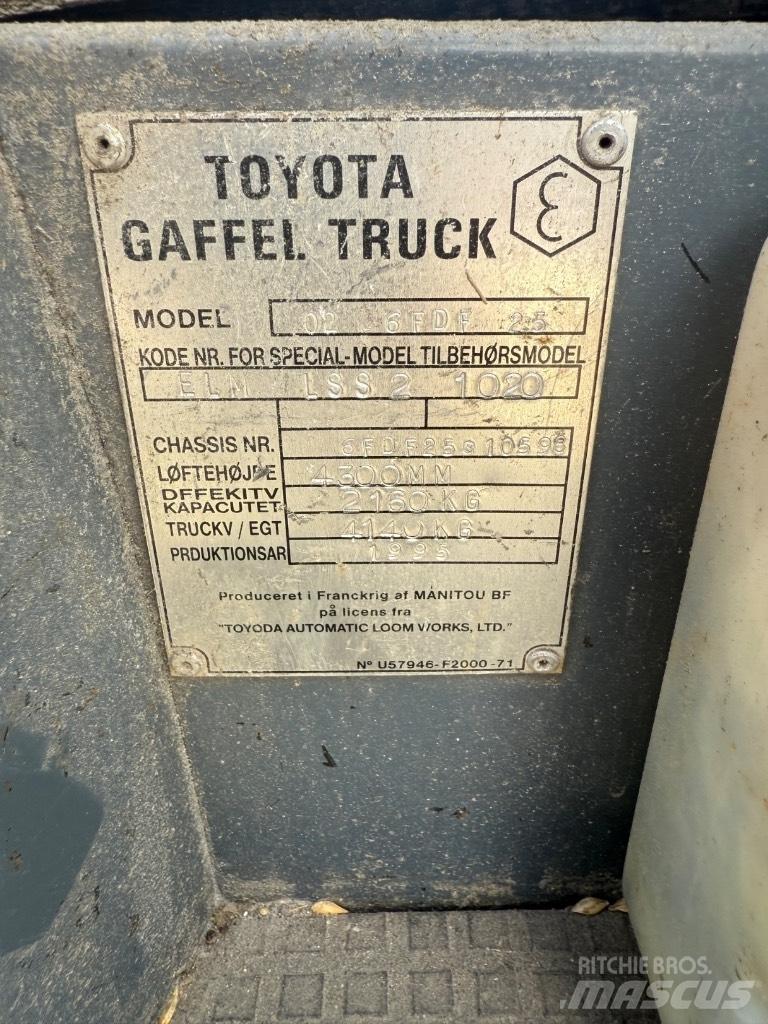 Toyota FD 25 Diesel trucks