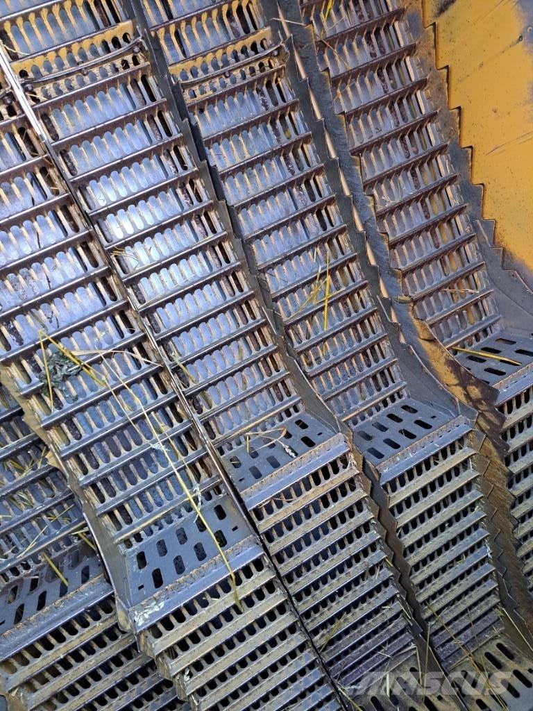 Sampo-Rosenlew 3065 Combine harvesters