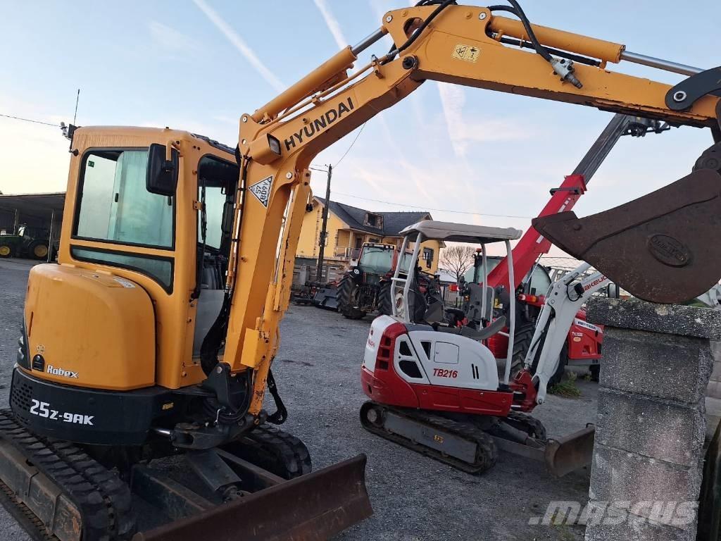 Hyundai 25 Z-9 AK Mini excavators < 7t