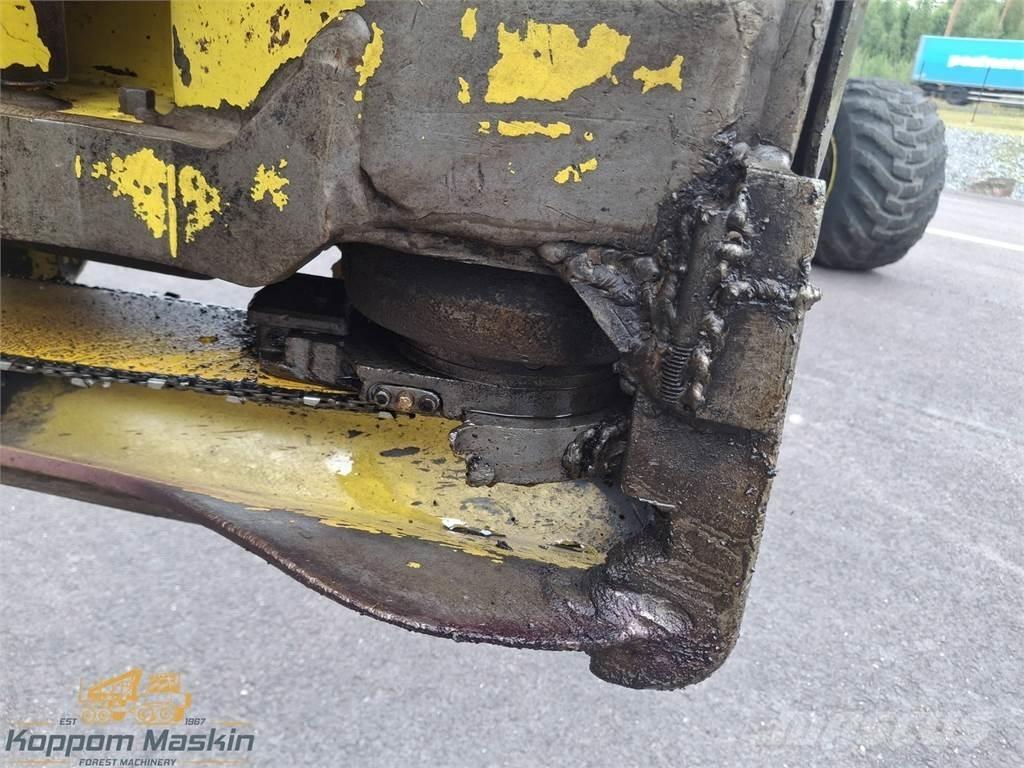 John Deere 480c Harvester heads