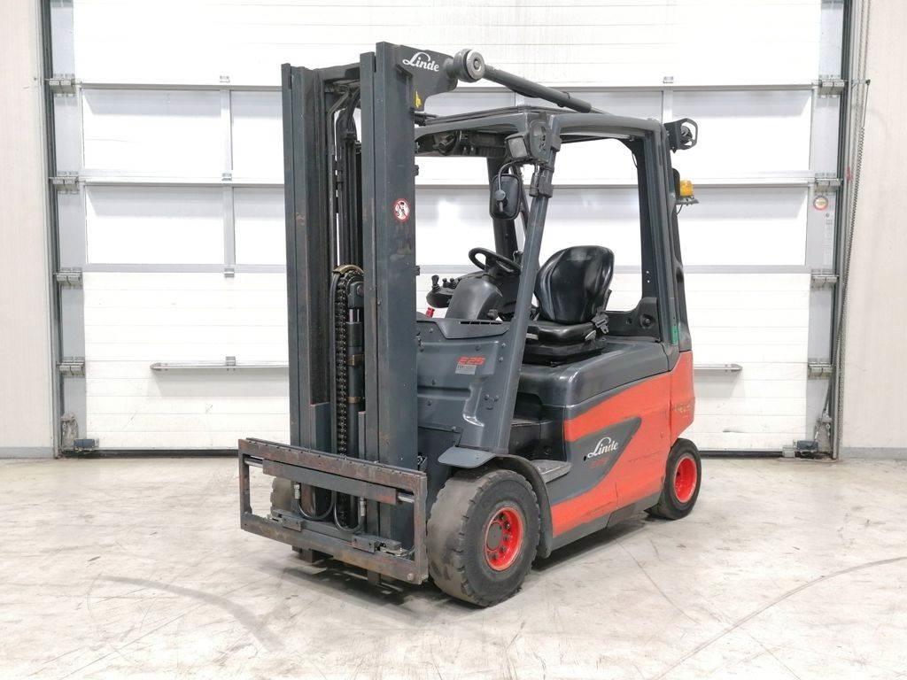 Linde E25-01 Electric forklift trucks
