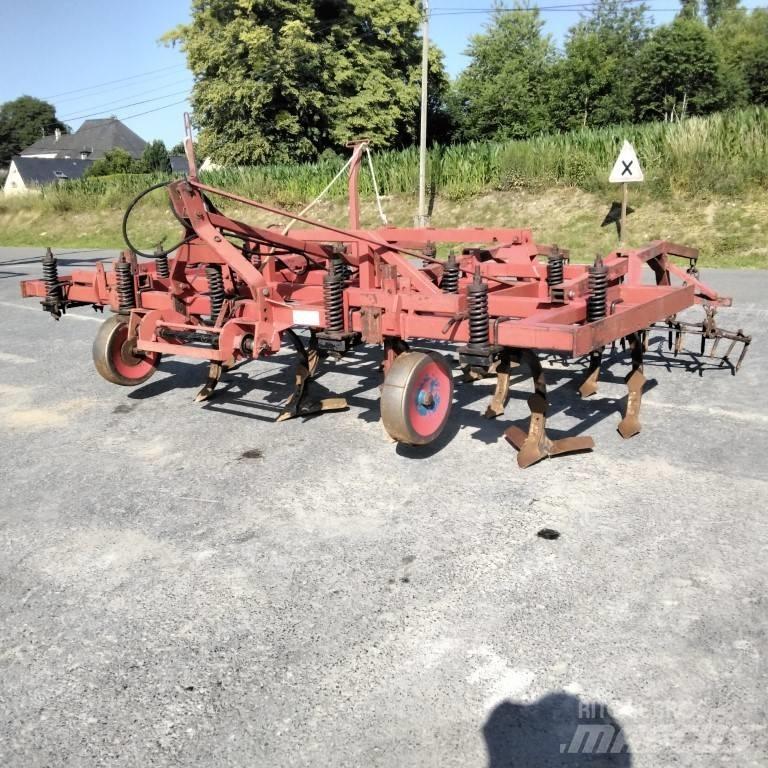 Quivogne CH13V Cultivators