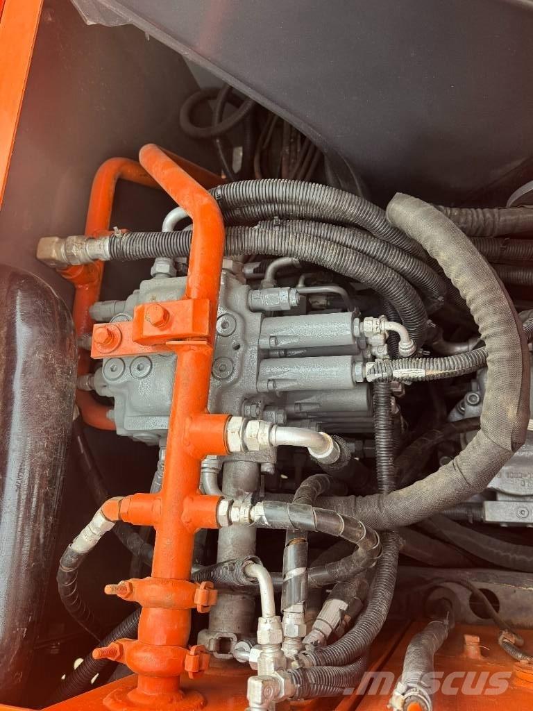 Hitachi ZX 70 Mini excavators < 7t