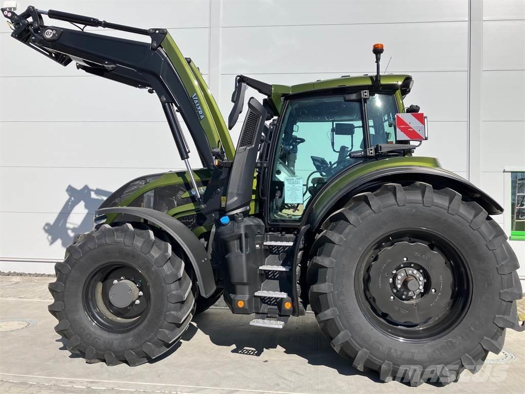 Valtra Q 285 Tractors