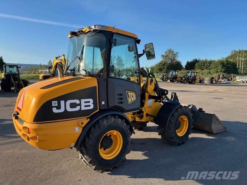JCB 406 Farming telehandlers