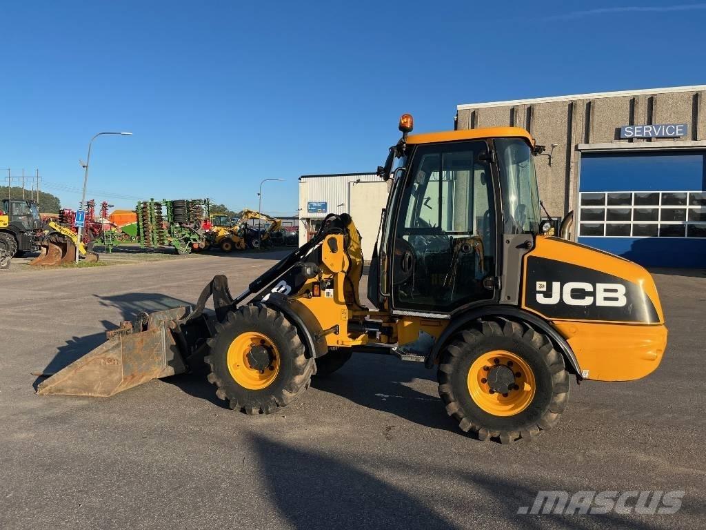 JCB 406 Farming telehandlers