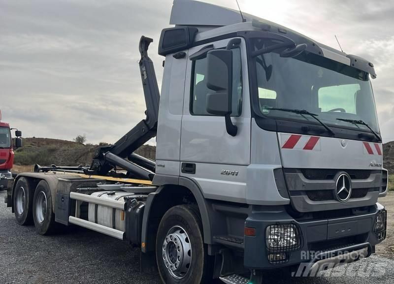 Mercedes-Benz 2641 Containerframe/Skiploader trucks