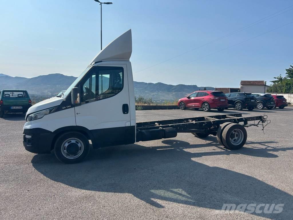 Iveco Daily 35-150 Car carriers
