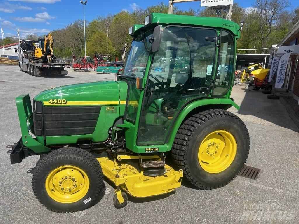 John Deere 4400 Compact tractors