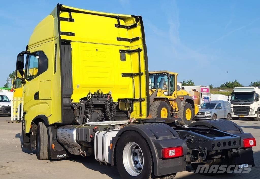 Iveco S-Way 460 4X2 Truck Tractor Units