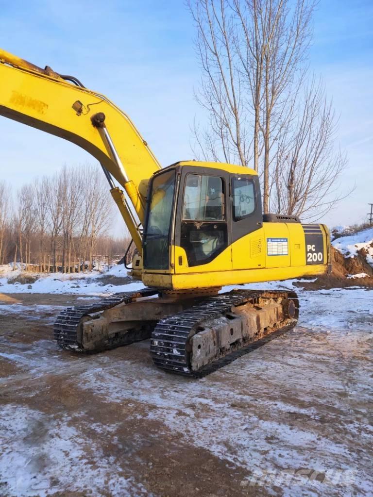 Komatsu PC 200-7 Crawler excavators