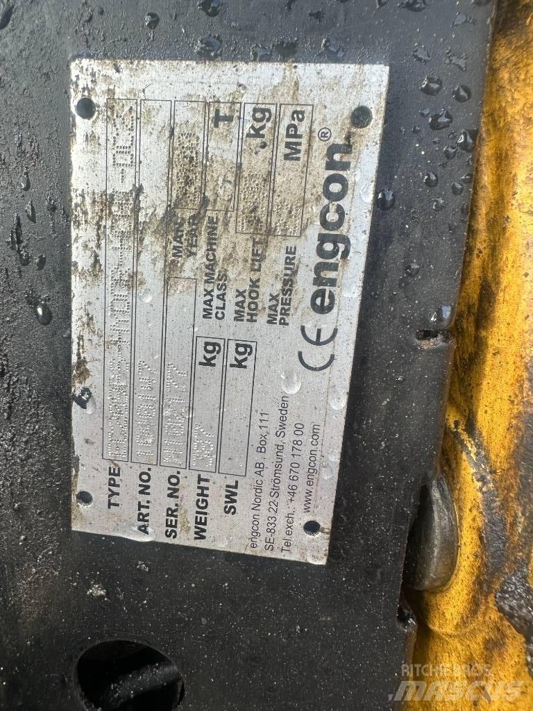 Hitachi ZX 85 USB-6 Midi excavators  7t - 12t