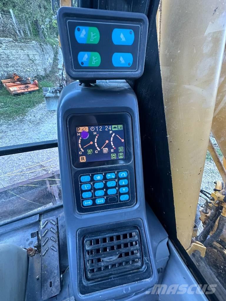 Komatsu PW 160-7E0 Wheeled excavators