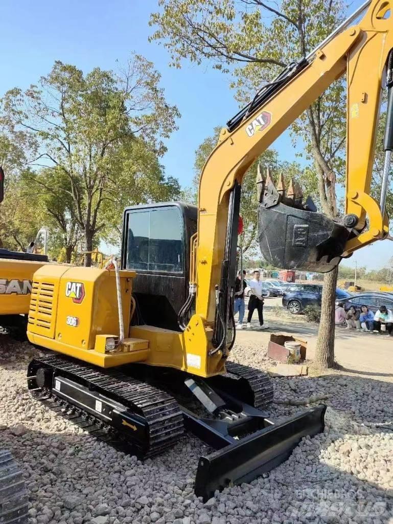 CAT 306 Mini excavators < 7t