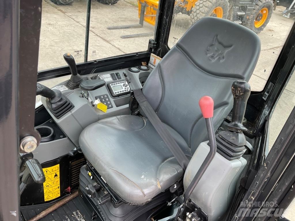 Bobcat E 27 Mini excavators < 7t