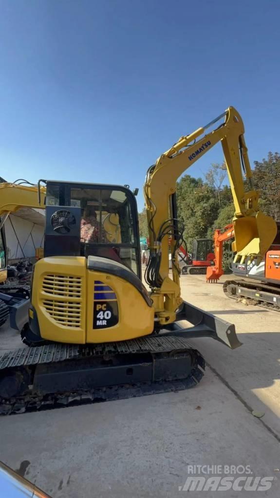 Komatsu PC 40 MR Mini excavators < 7t