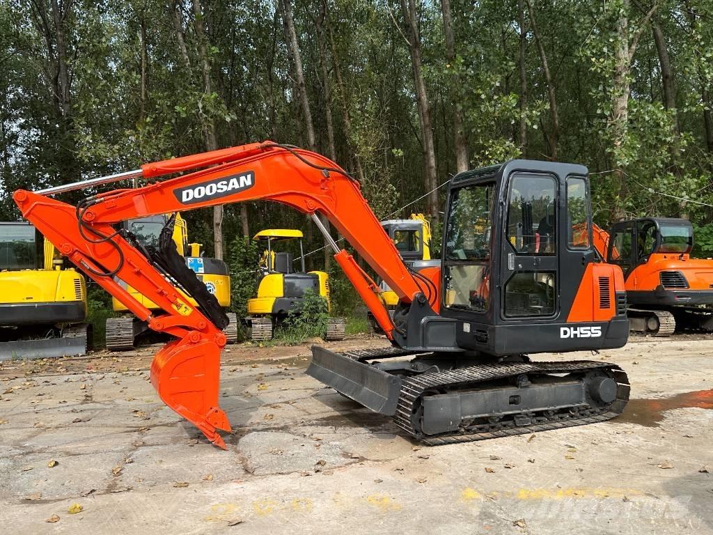 Doosan DH 55 Mini excavators < 7t