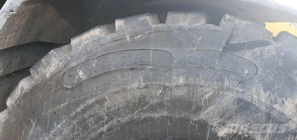 Liebherr L 556 Wheel loaders