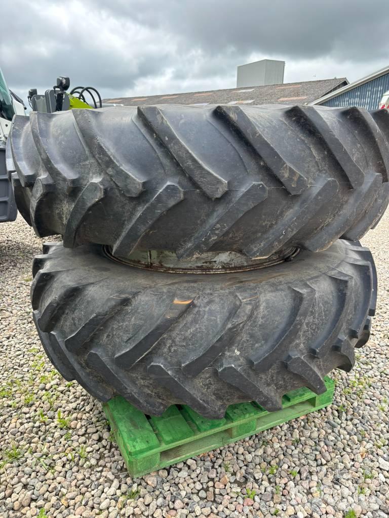  Tvillinghjul 20.8R42 Tyres, wheels and rims
