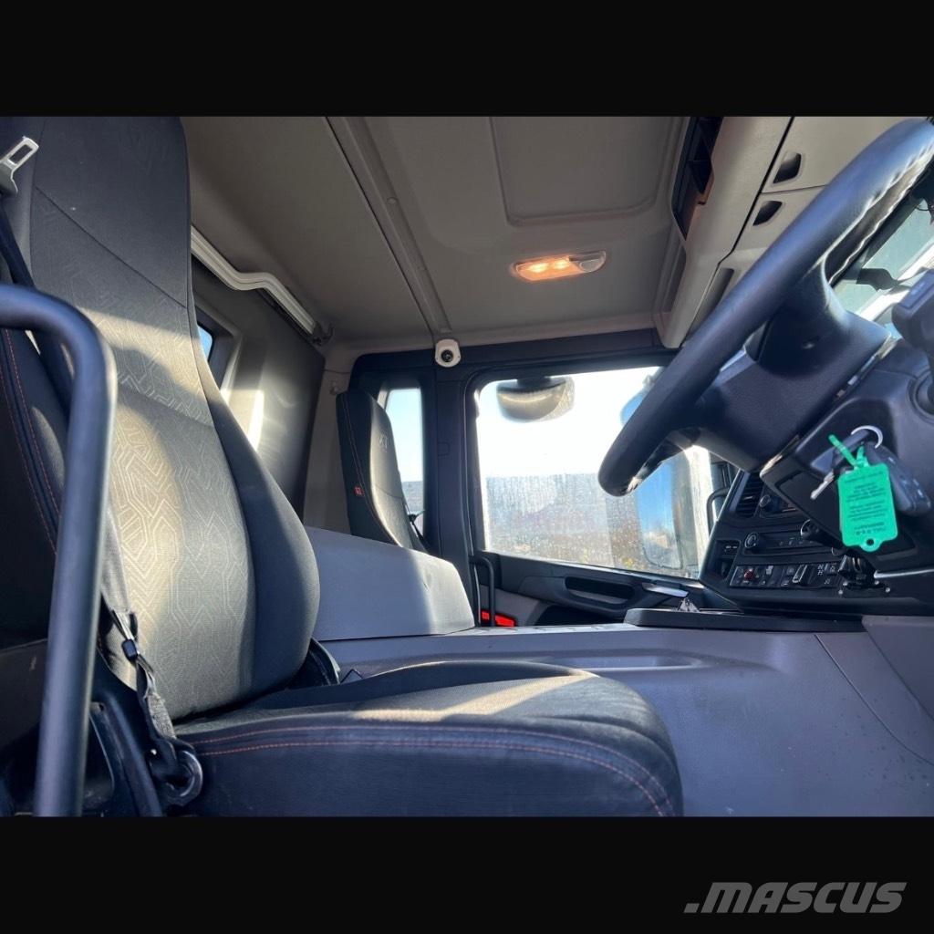 Scania XT410 Tipper trucks