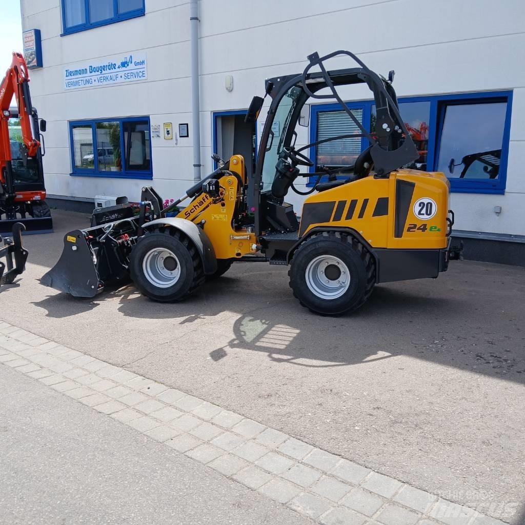 Schäffer Lader 24e Skid steer loaders