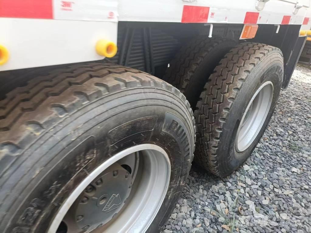 Howo 371 Winches, hoists and material lifts