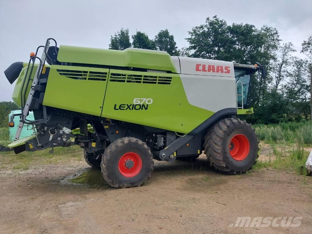 CLAAS Lexion 670 Combine harvesters