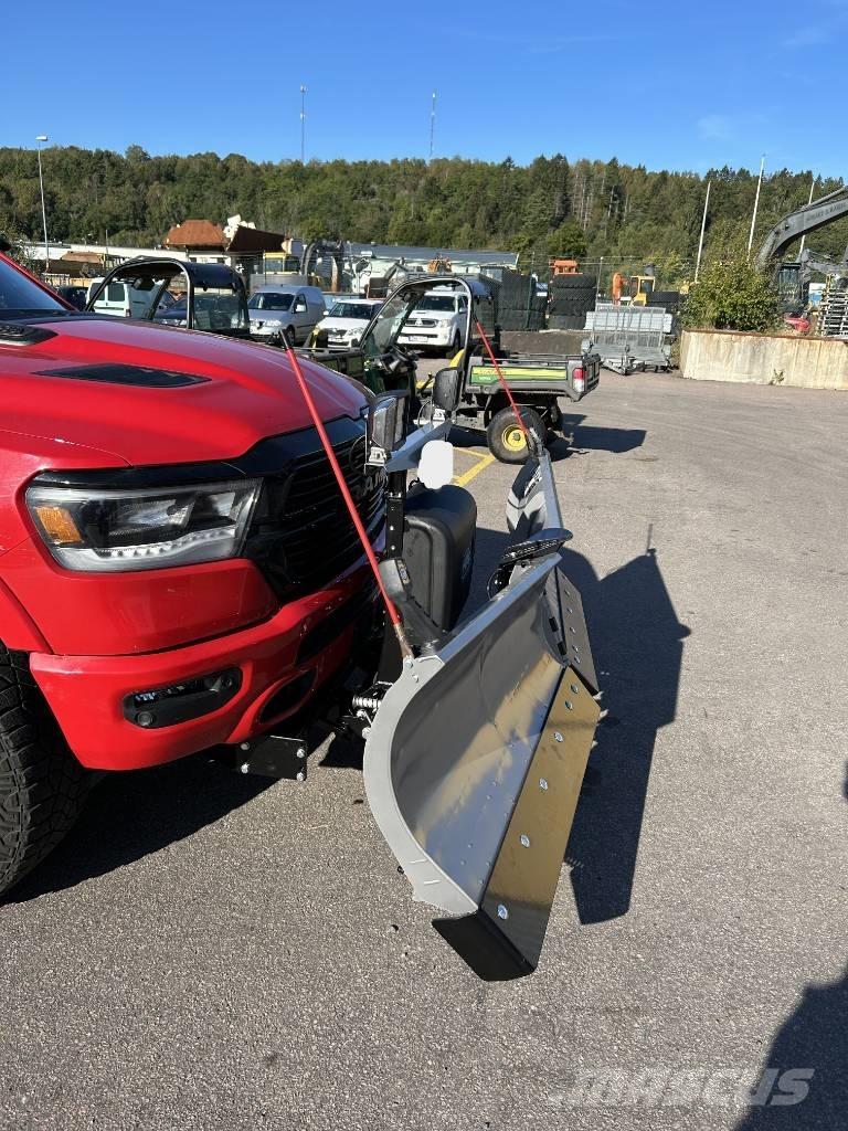 Hilltip Vikplog Snow blades and plows