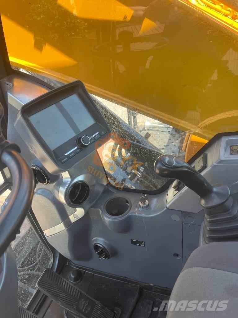 Hyundai R210W Wheeled excavators