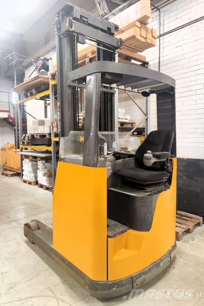 Atlet UNS 200 D Reach truck