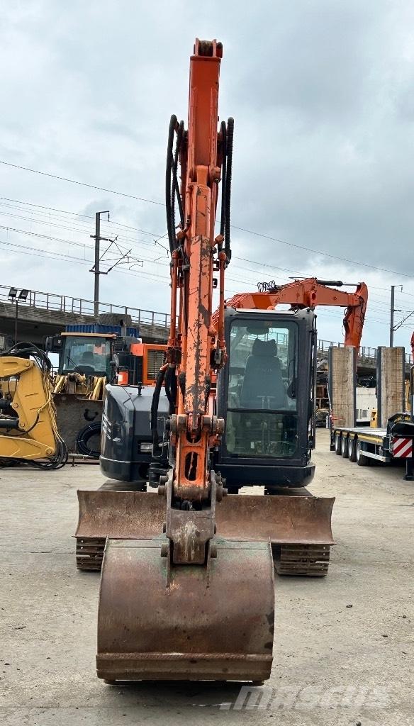 Hitachi Zaxis 85 USB Midi excavators  7t - 12t