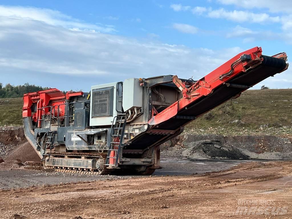 Sandvik QI240 Mobile crushers