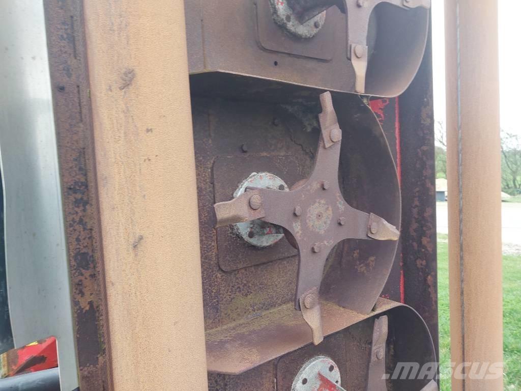 Progress 65" TRI-DECK Riding mowers